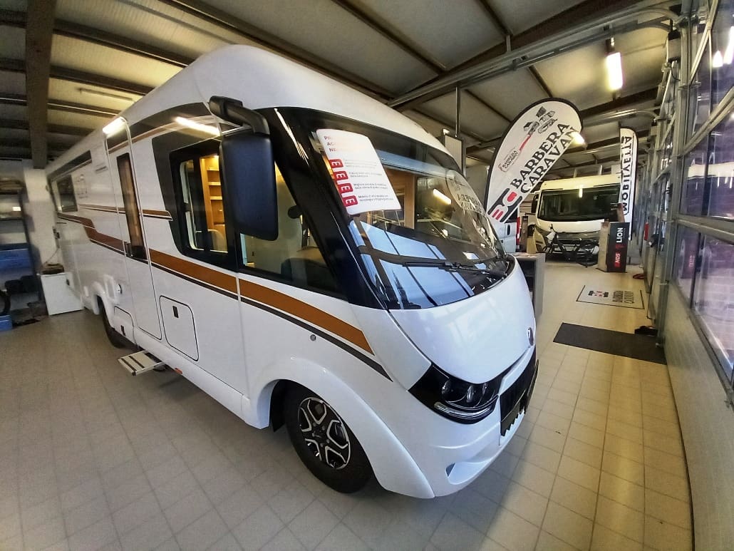 malibu-confort-i500qb-doppiopavimento-lettonautico-barberacaravan-castelboglione-at-28